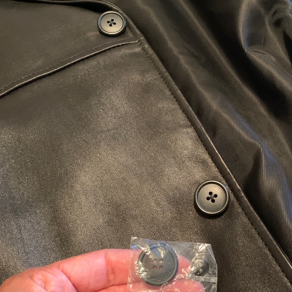 Linea Uomo 3/4 length lambskin leather black jacket, like new, rarely worn - Picture 9 of 10